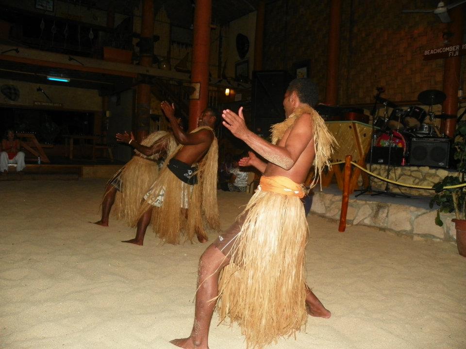 Fijian dance and cultural show on Beachcomber Island