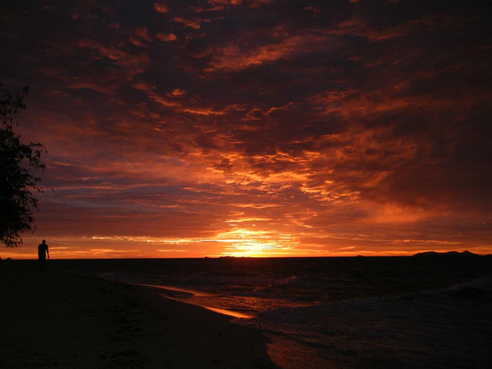 Beachcomber Island Sunset Fiji