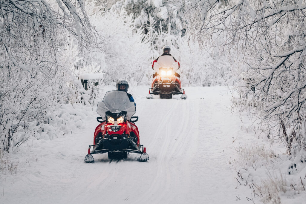 Experience Snow Mobiling Into the Wild Lapland at Apukka Resort, Rovaneimi, Lapland | © Apukka Resort